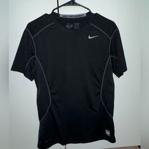 Athletic Short-Sleeve Shirt | Nike Pro-Combat | Black | Medium